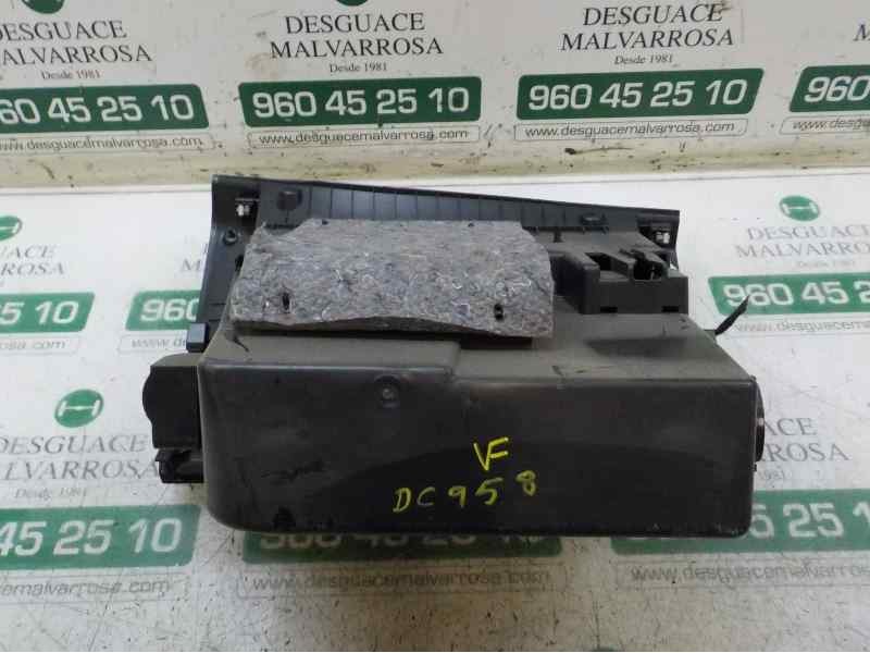 Recambio de guantera para peugeot 308 1.6 hdi referencia OEM IAM 16108047ZD  