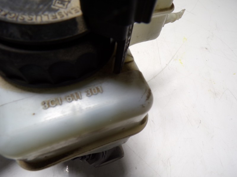 Recambio de bomba freno para audi q3 (8u) 2.0 tdi referencia OEM IAM 3C1614019E 3C1611301 