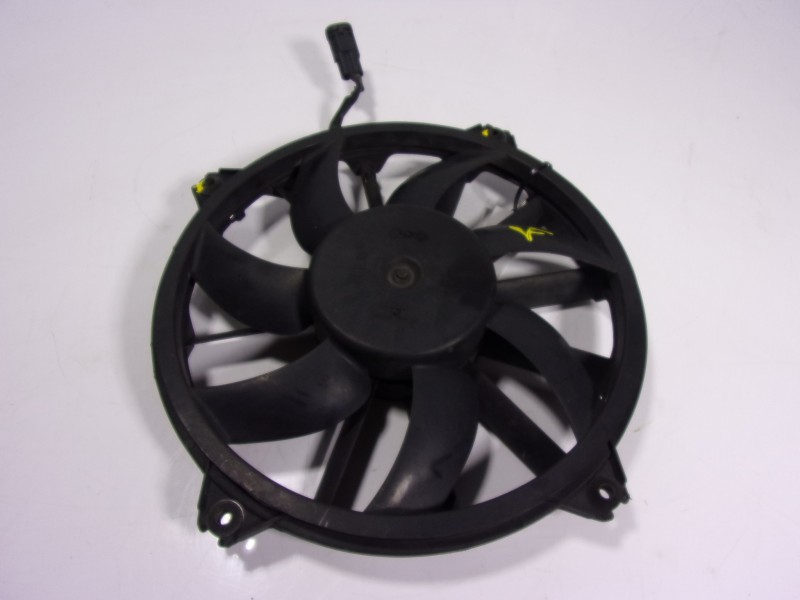 Recambio de electroventilador para peugeot partner tepee b9 1.6 16v hdi referencia OEM IAM 1253K4 PGS6814Q2 7104HG