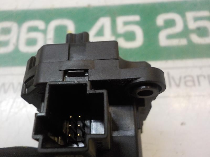 Recambio de motor apertura trampillas climatizador para opel insignia berlina edition referencia OEM IAM 13316344 52437252 