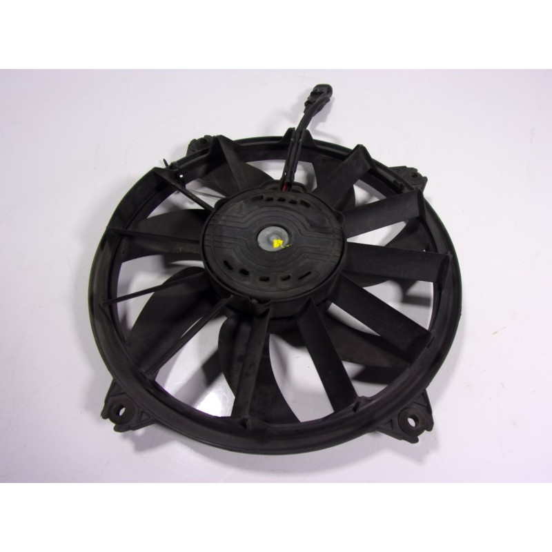 Recambio de electroventilador para peugeot partner tepee b9 1.6 16v hdi referencia OEM IAM 1253K4 PGS6814Q2 7104HG