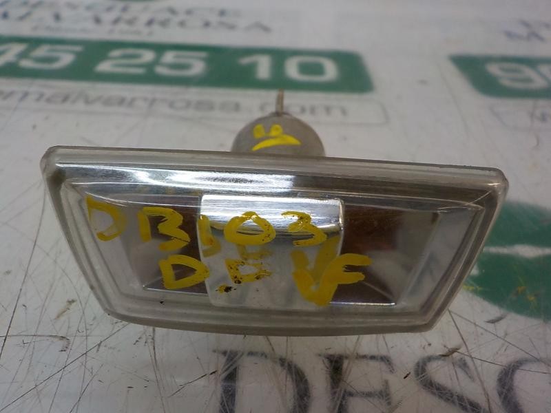 Recambio de piloto lateral derecho para opel insignia berlina edition referencia OEM IAM 13252456  