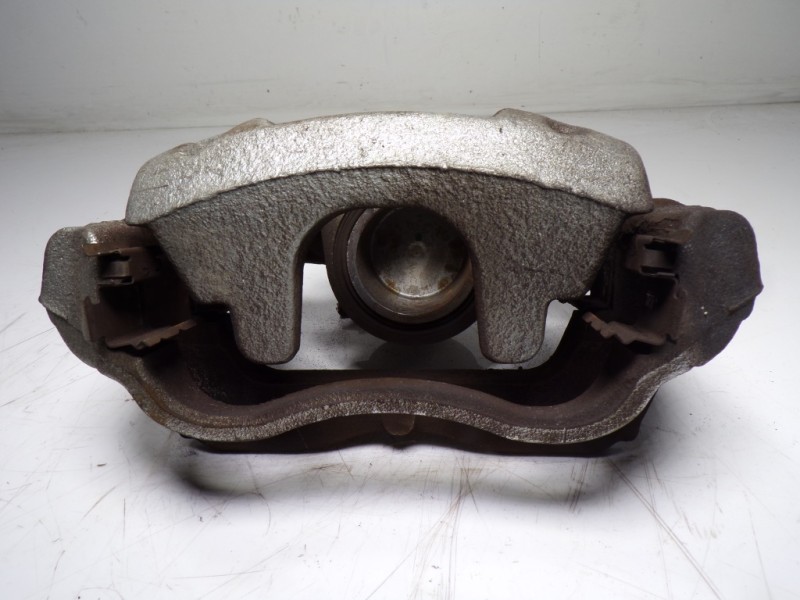 Recambio de pinza freno delantera derecha para toyota verso 1.6 16v cat referencia OEM IAM 4773002361  