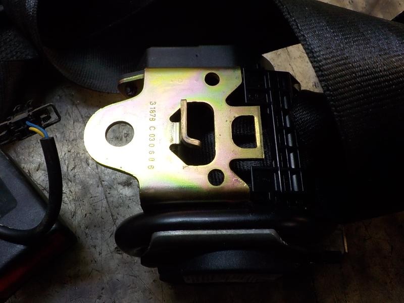 Recambio de cinturon seguridad delantero izquierdo para audi a8 (4e2) 4.2 v8 40v referencia OEM IAM 4E1857705V04  