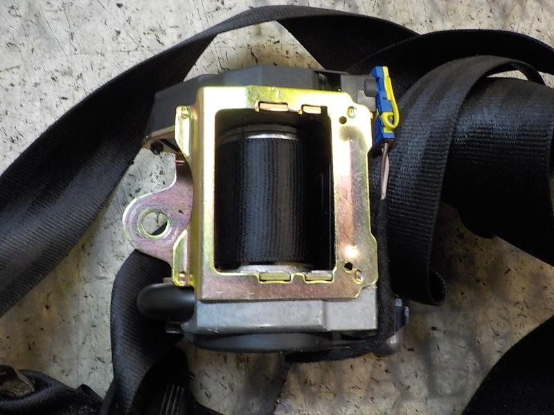 Recambio de cinturon seguridad trasero central para audi a8 (4e2) 4.2 v8 40v referencia OEM IAM 4E0857807CV04  