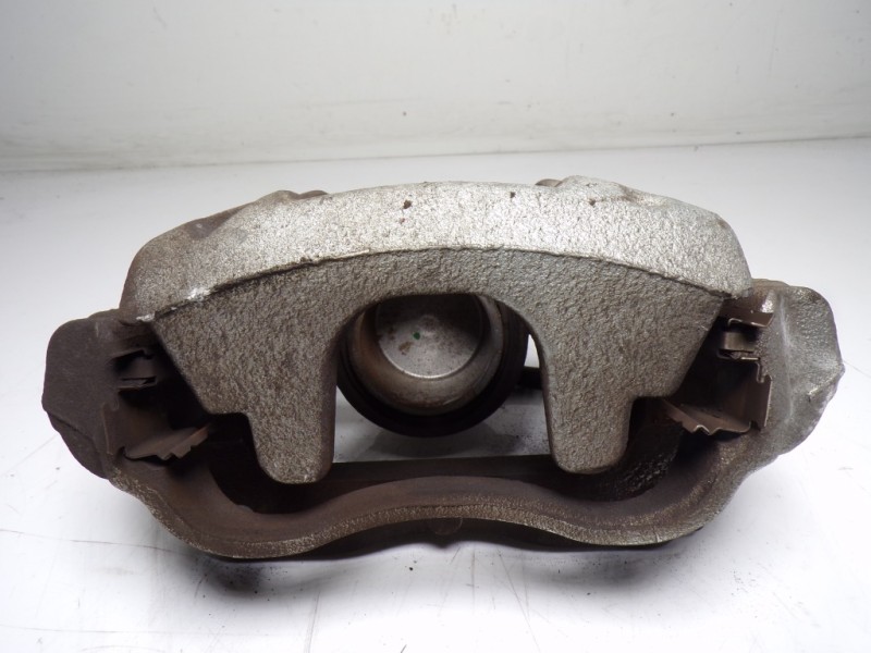 Recambio de pinza freno delantera izquierda para toyota verso 1.6 16v cat referencia OEM IAM 4775002361  
