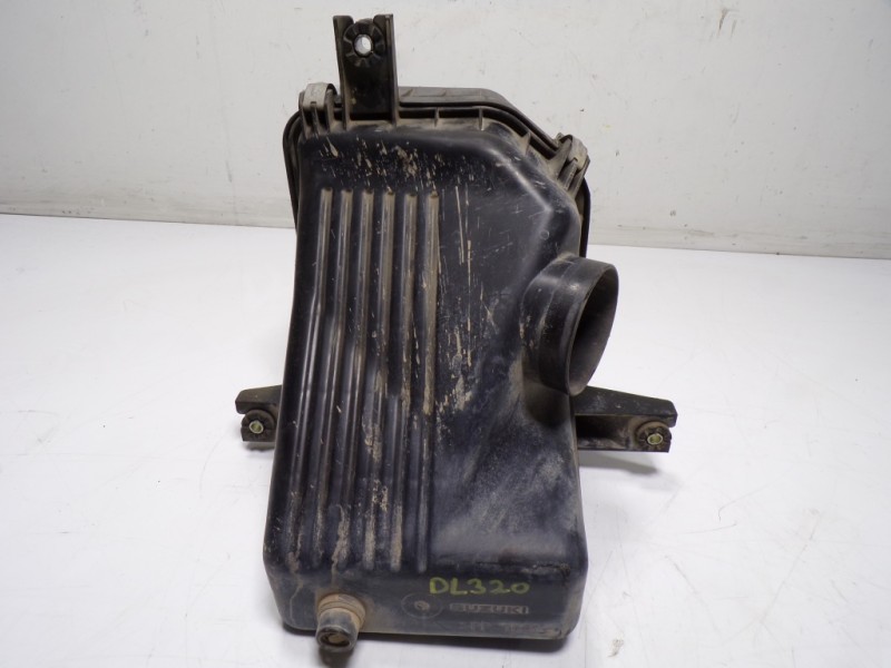 Recambio de filtro aire para suzuki grand vitara jb (jt) 1.9 ddis turbodiesel referencia OEM IAM 1370067J00 67JA01 