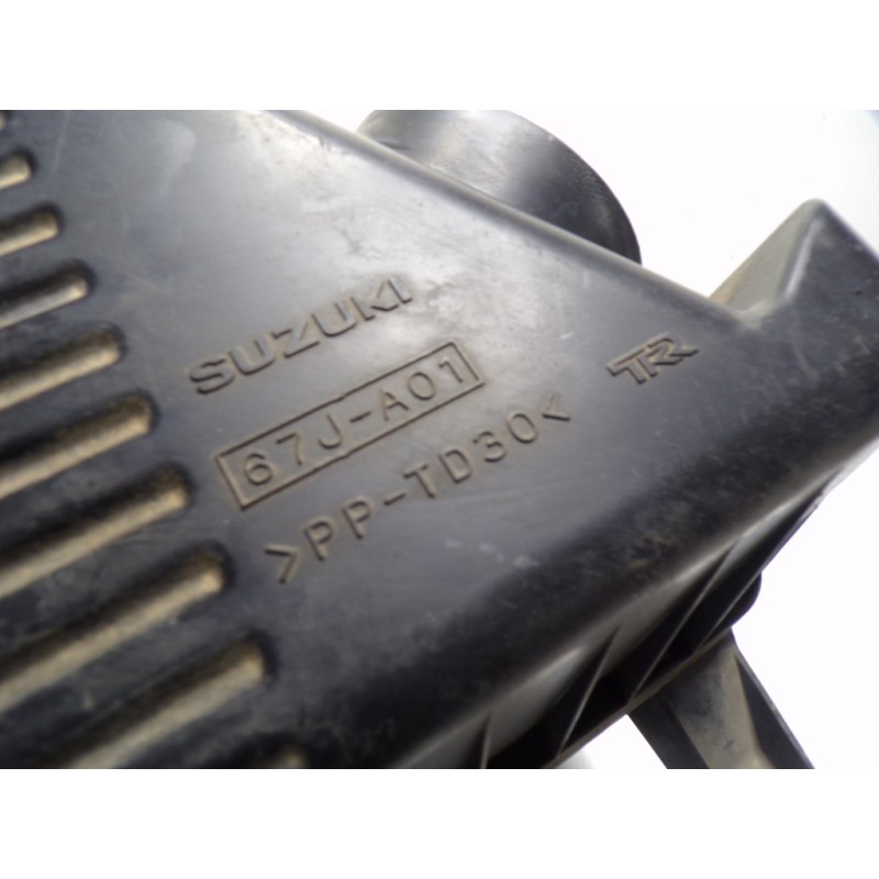 Recambio de filtro aire para suzuki grand vitara jb (jt) 1.9 ddis turbodiesel referencia OEM IAM 1370067J00 67JA01 