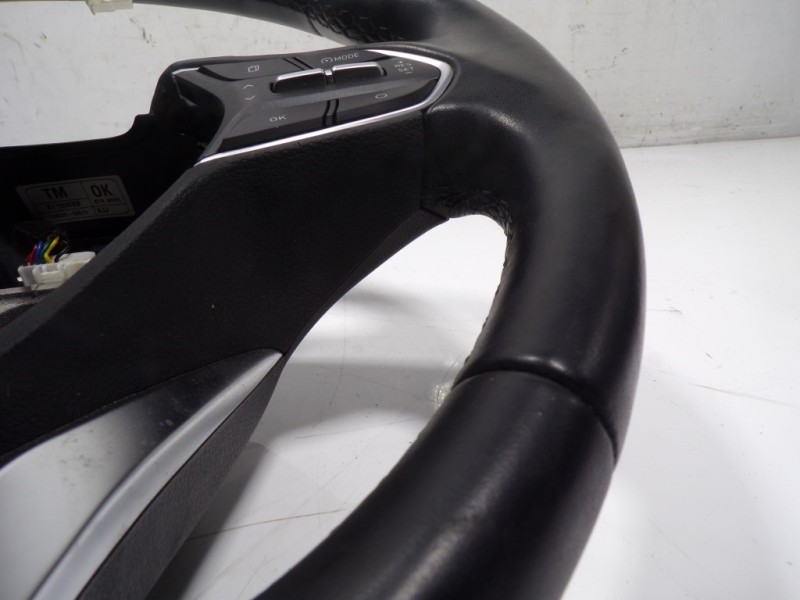 Recambio de volante para hyundai santa fe essence 2wd referencia OEM IAM 56110S1180NNB 190520160905 190520160905