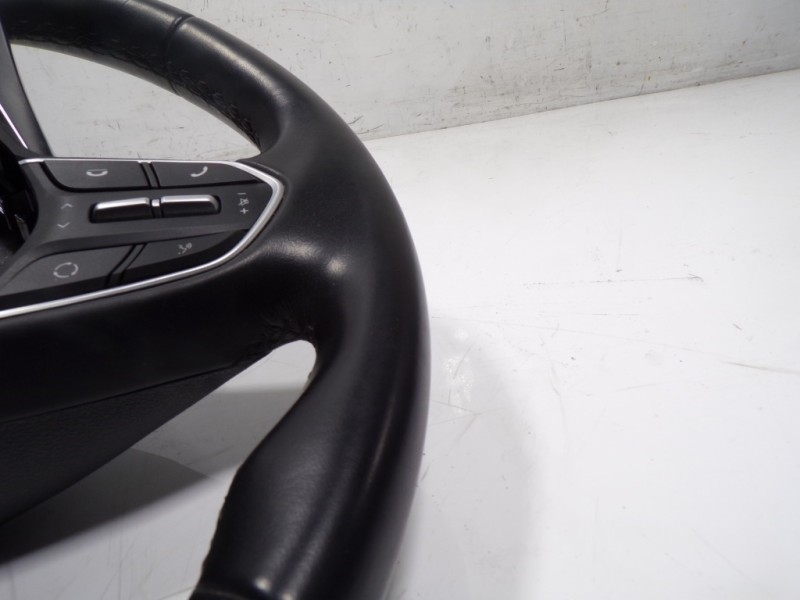 Recambio de volante para hyundai santa fe essence 2wd referencia OEM IAM 56110S1180NNB 190520160905 190520160905