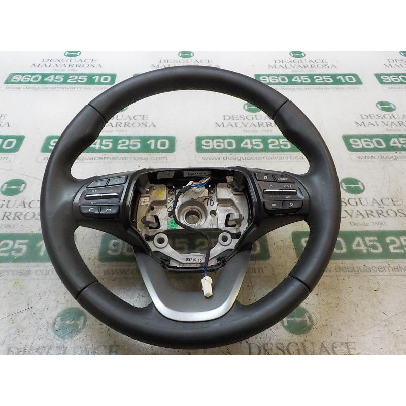 Recambio de volante para hyundai kona pure referencia OEM IAM 56110J9360UN5 56130J9000 