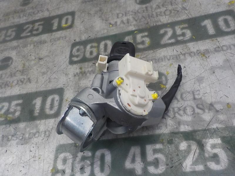 Recambio de antirrobo para toyota verso 1.6 16v cat referencia OEM IAM 690570F080 897830F030 