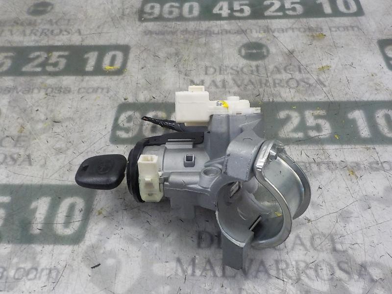 Recambio de antirrobo para toyota verso 1.6 16v cat referencia OEM IAM 690570F080 897830F030 