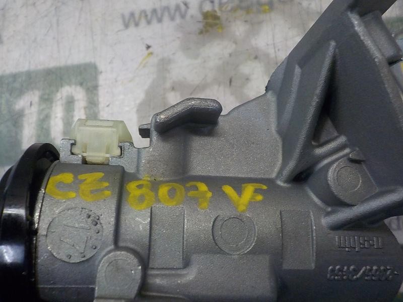 Recambio de antirrobo para toyota verso 1.6 16v cat referencia OEM IAM 690570F080 897830F030 