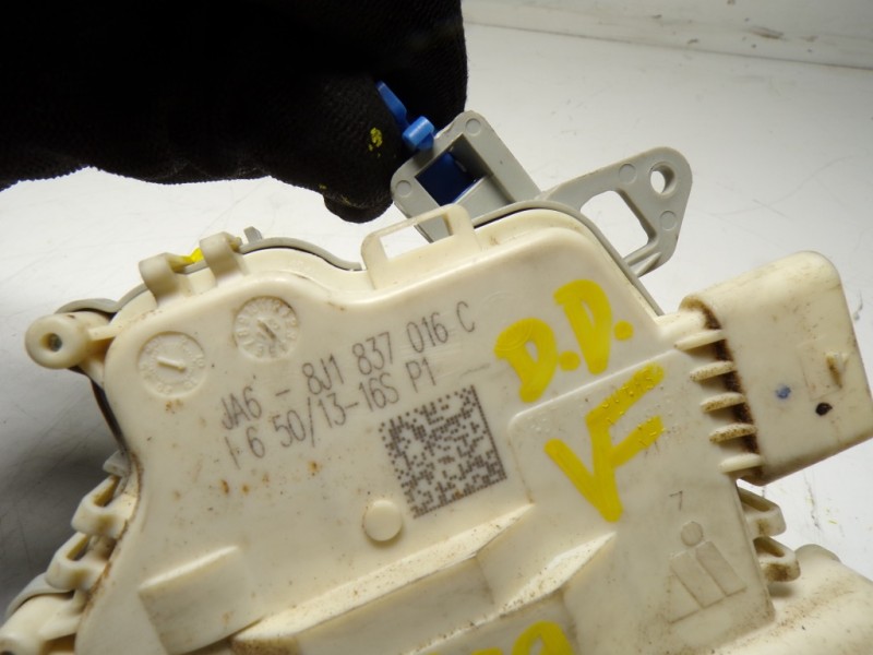 Recambio de cerradura puerta delantera derecha para audi q3 (8u) 2.0 tdi referencia OEM IAM 8J1837016C 8J1837016C 