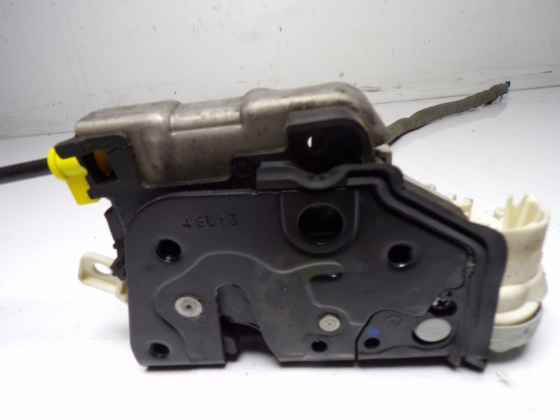 Recambio de cerradura puerta delantera izquierda para audi q3 (8u) 2.0 tdi referencia OEM IAM 8J1837015C 8J1837015C 