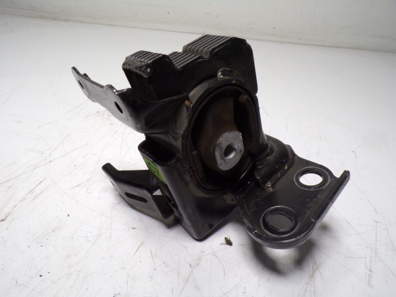Recambio de soporte motor izquierdo para toyota verso 1.6 16v cat referencia OEM IAM 123720T270  
