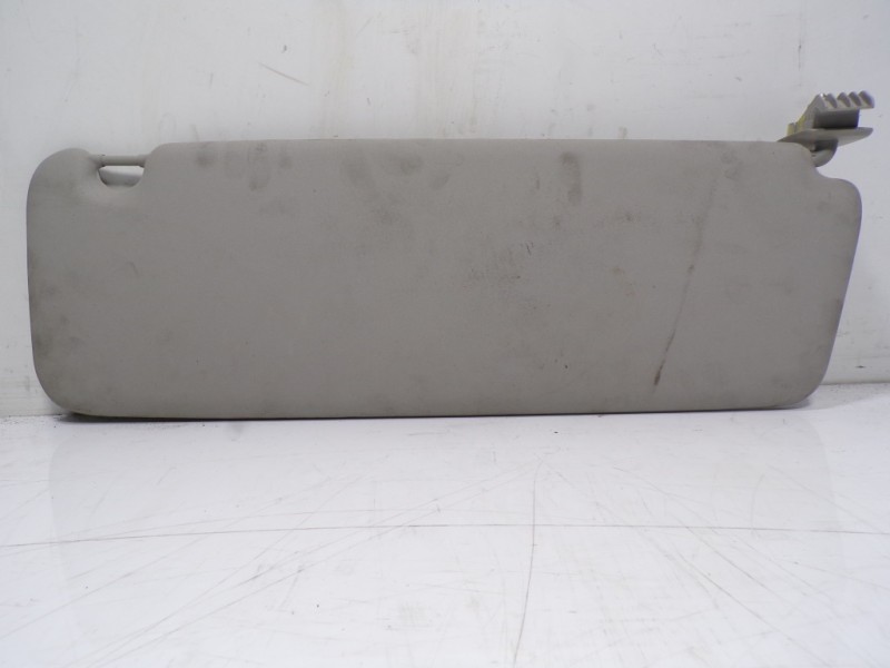 Recambio de parasol izquierdo para renault trafic furgón 1.6 dci diesel energy referencia OEM IAM 964011382R  