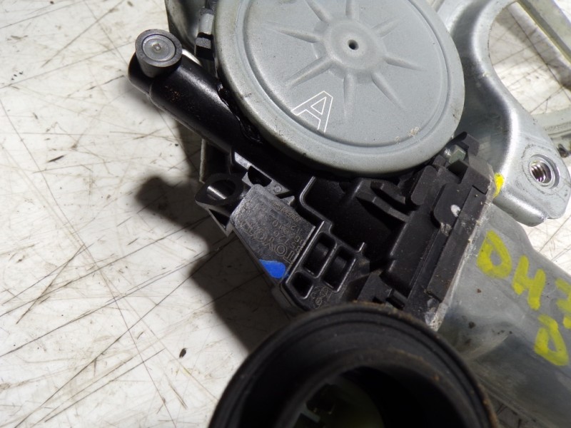 Recambio de elevalunas delantero izquierdo para toyota prius (nhw20) 1.5 cat referencia OEM IAM 8572058010 8571035180 2621002330