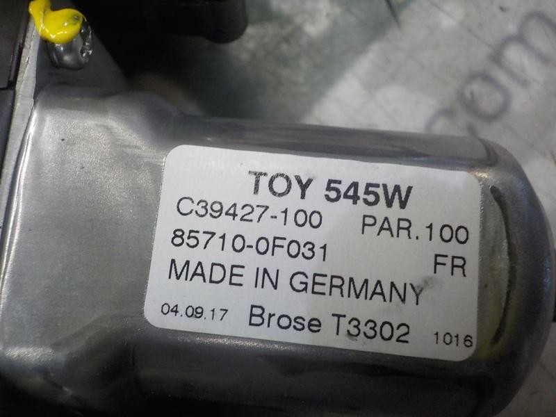 Recambio de elevalunas delantero derecho para toyota verso 1.6 16v cat referencia OEM IAM 698100F021 857100F031 