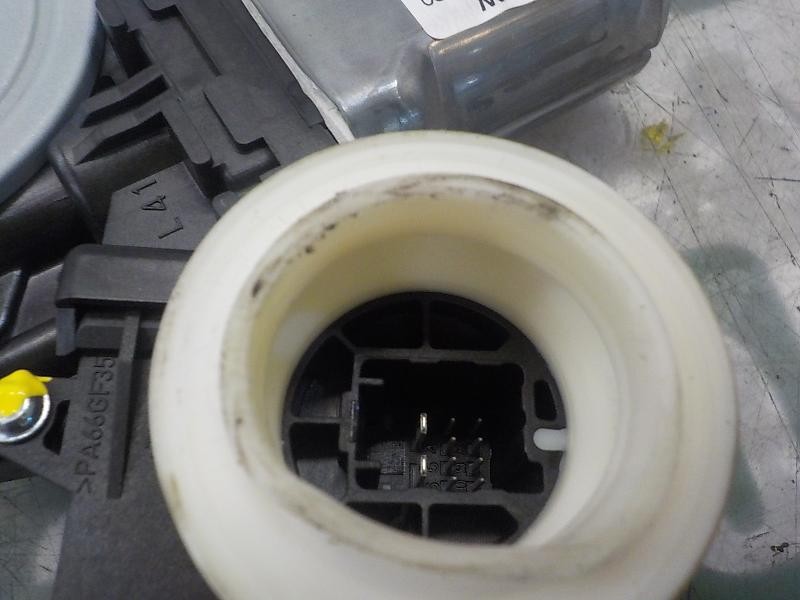 Recambio de elevalunas trasero derecho para toyota verso 1.6 16v cat referencia OEM IAM 698300F041 857100F041 