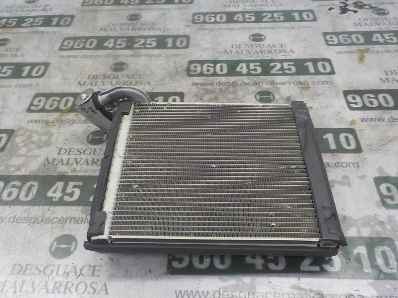 Recambio de evaporador aire acondicionado para toyota verso 1.6 16v cat referencia OEM IAM 8850102290  