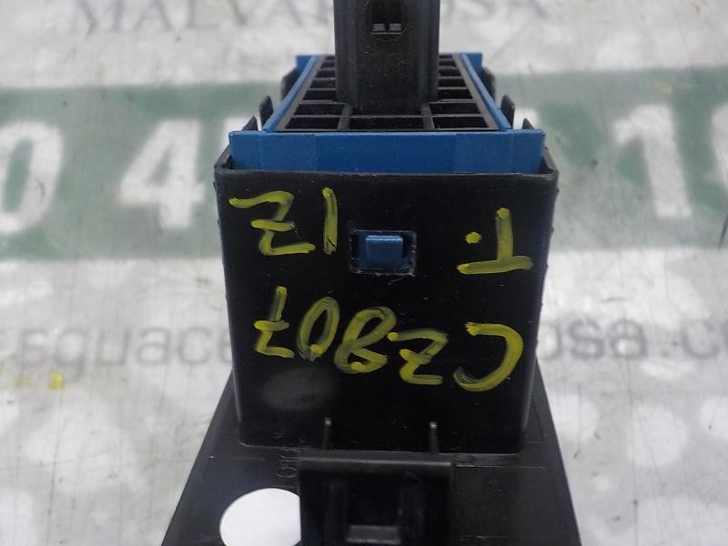 Recambio de mando elevalunas trasero izquierdo para toyota verso 1.6 16v cat referencia OEM IAM 848100F030  