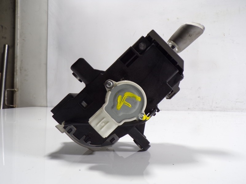 Recambio de palanca cambio para toyota prius (nhw20) 1.5 cat referencia OEM IAM 3356047022  