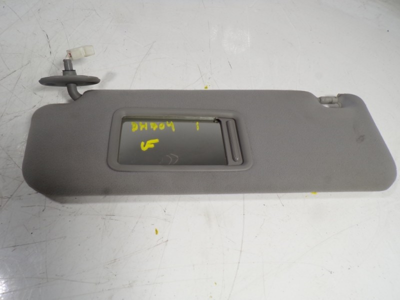 Recambio de parasol izquierdo para toyota prius (nhw20) 1.5 cat referencia OEM IAM 7432047123B4  