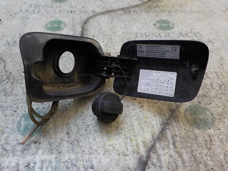 Recambio de tapa combustible para audi a8 (4e2) 4.2 v8 40v referencia OEM IAM 4E0809857E  