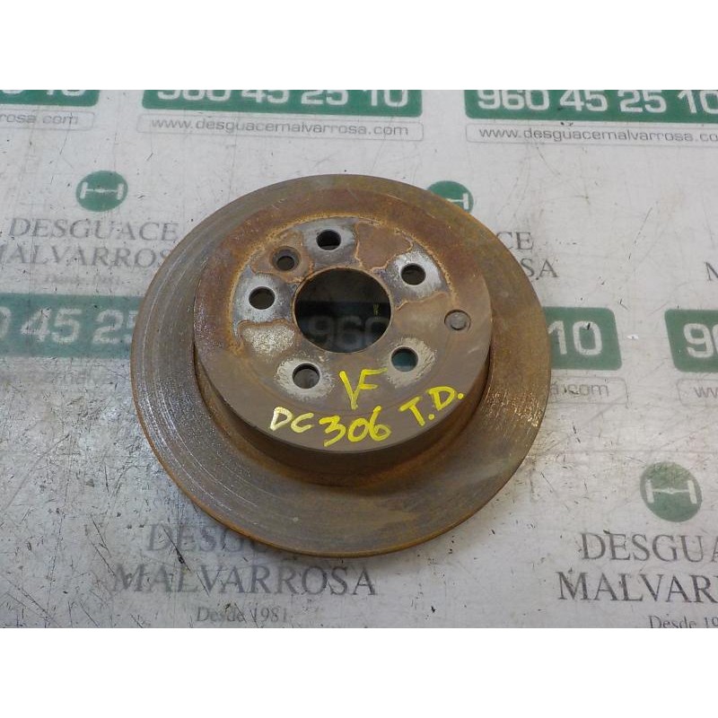 Recambio de disco freno trasero para land rover freelander (lr2) 2.2 td4 cat referencia OEM IAM LR001018  