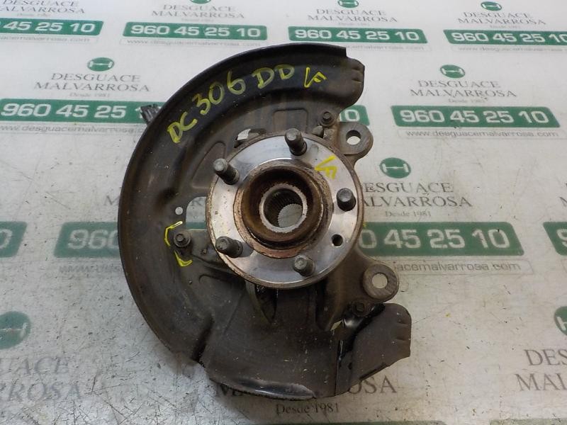 Recambio de mangueta delantera derecha para land rover freelander (lr2) 2.2 td4 cat referencia OEM IAM LR006858  