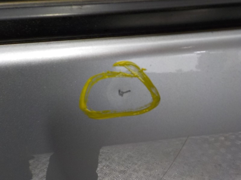 Recambio de puerta trasera izquierda para toyota prius (nhw20) 1.5 cat referencia OEM IAM 6700447040  