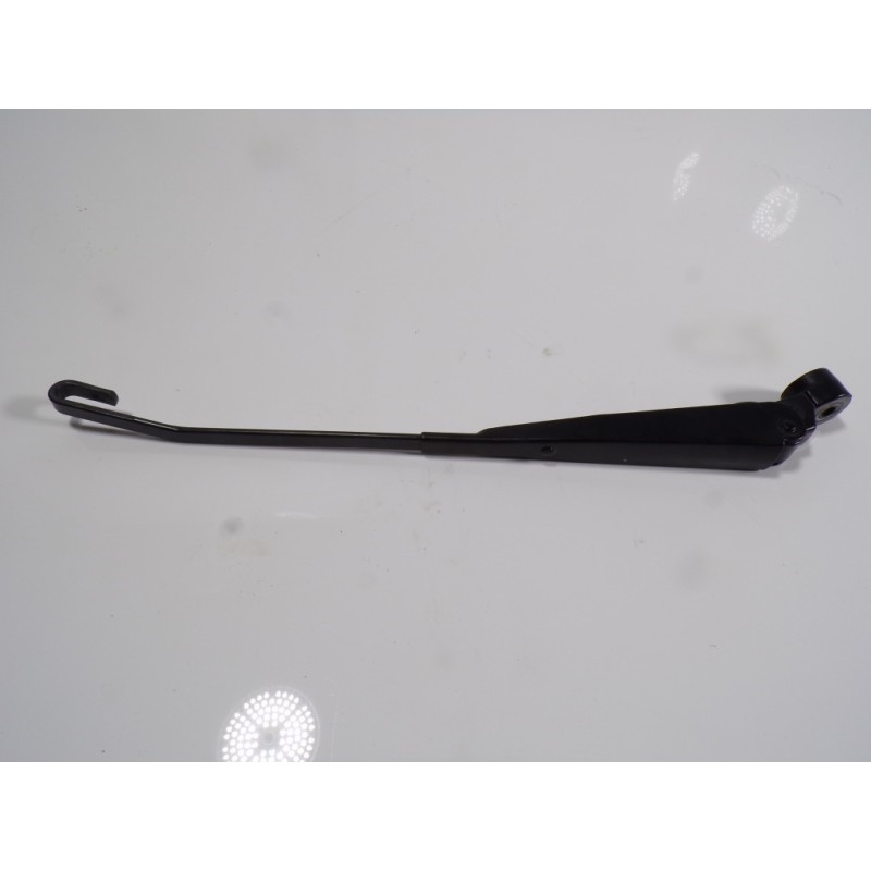 Recambio de brazo limpia trasero para toyota prius (nhw20) 1.5 cat referencia OEM IAM 8524147020  