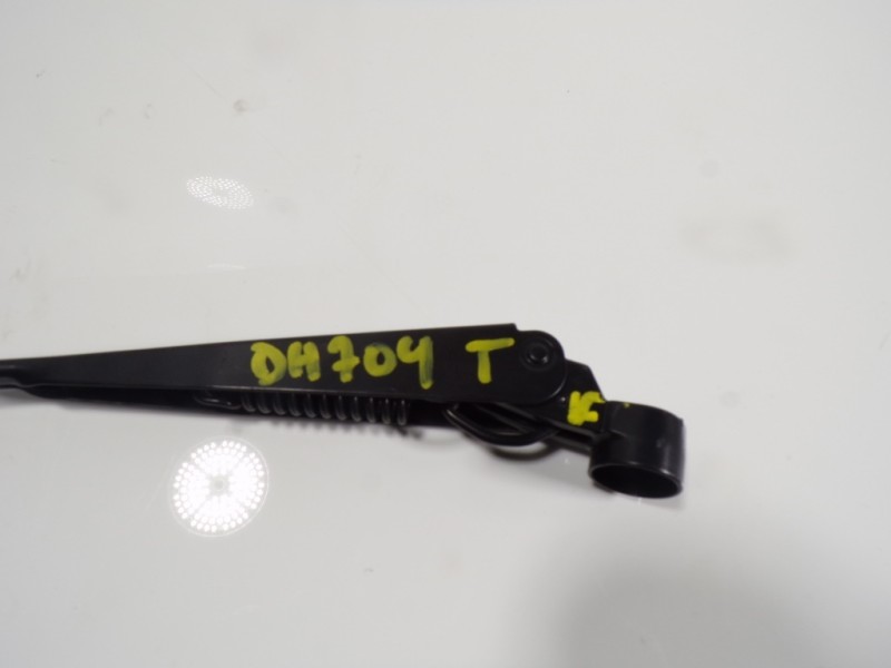 Recambio de brazo limpia trasero para toyota prius (nhw20) 1.5 cat referencia OEM IAM 8524147020  