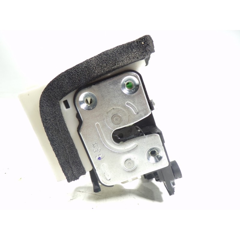 Recambio de cerradura puerta trasera izquierda para hyundai i10 1.0 cat referencia OEM IAM 81410B9020 81410B9020 