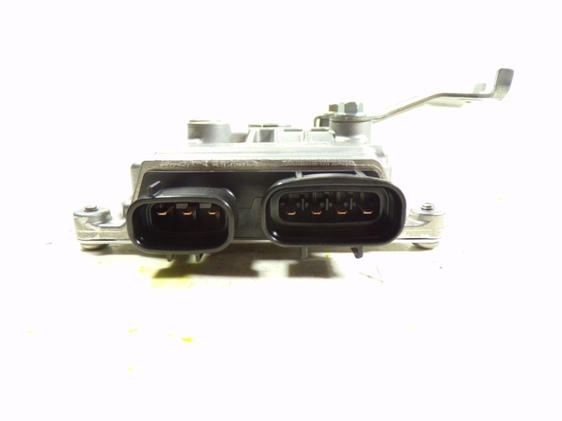 Recambio de modulo electronico para lexus ux (za10) 250h referencia OEM IAM 8957112010 8957112010 0J060173