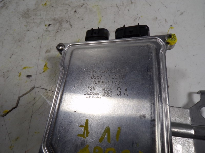 Recambio de modulo electronico para lexus ux (za10) 250h referencia OEM IAM 8957112010 8957112010 0J060173