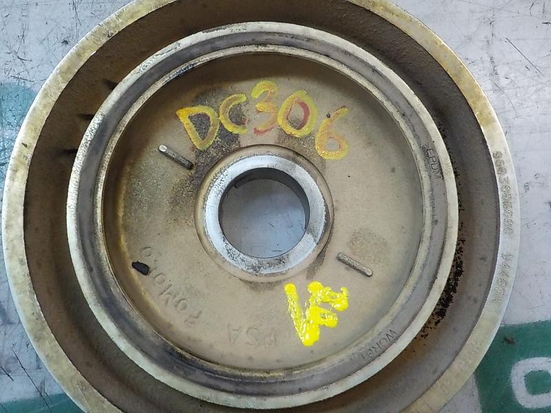 Recambio de polea cigueñal para land rover freelander (lr2) 2.2 td4 cat referencia OEM IAM LR006672 9683886680 