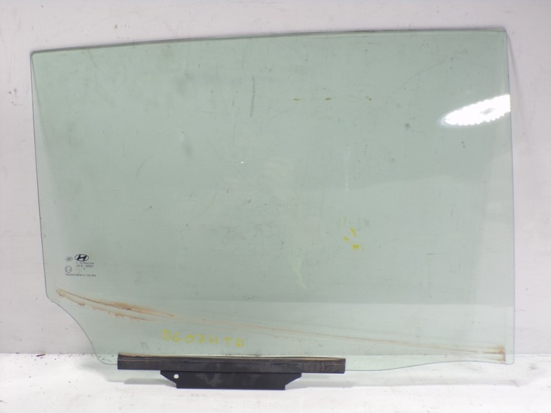 Recambio de cristal puerta trasero derecho para hyundai i10 1.0 cat referencia OEM IAM 83420B9010  