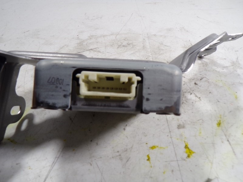 Recambio de modulo electronico para lexus ux (za10) 250h referencia OEM IAM 8657276050 8657276050 1669000462
