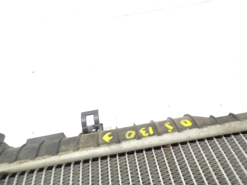 Recambio de radiador agua para land rover discovery 4 tdv6 se referencia OEM IAM LR015561 L25951 L25951