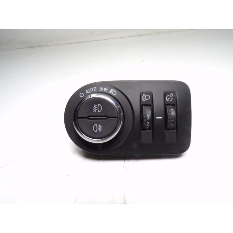 Recambio de mando luces para opel corsa e 1.4 referencia OEM IAM 13470446 13470446 