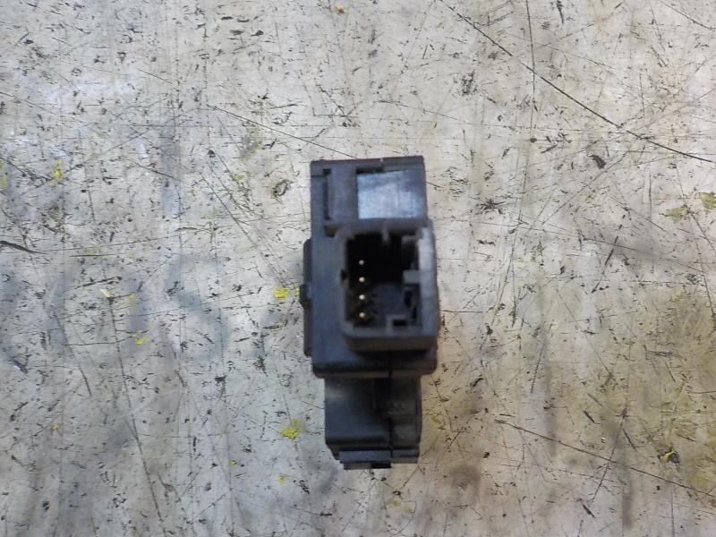 Recambio de motor apertura trampillas climatizador para bmw serie 3 berlina (e90) 320d referencia OEM IAM 64119321034  