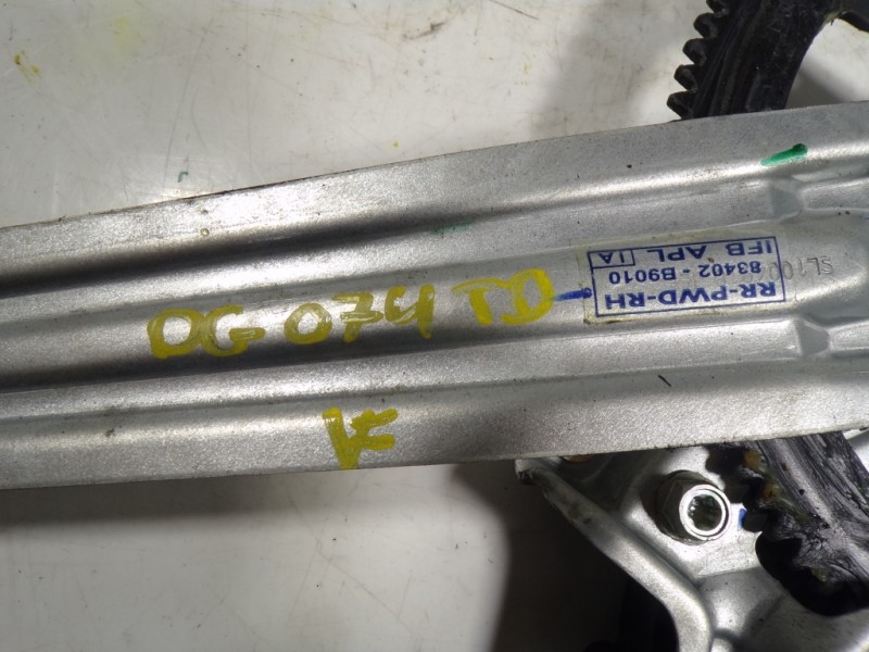 Recambio de elevalunas trasero derecho para hyundai i10 1.0 cat referencia OEM IAM 83404B9010 83402B9010 00S1W2027