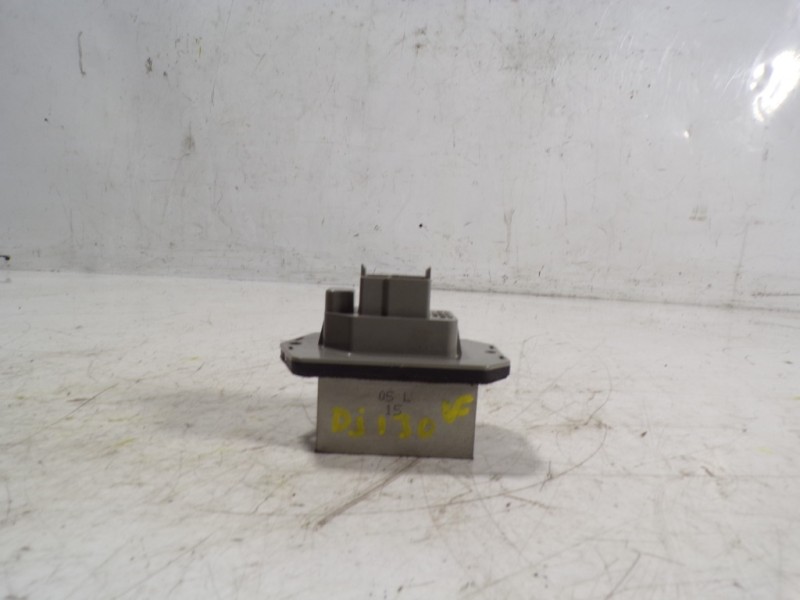 Recambio de resistencia calefaccion para land rover discovery 4 tdv6 se referencia OEM IAM PCE500010 0778000901 0778000901