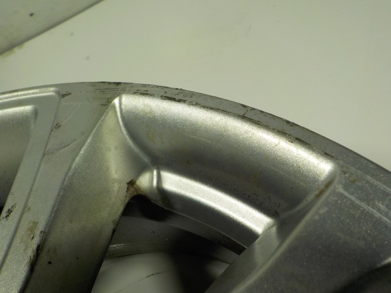 Recambio de juego llantas para land rover evoque 2.2 td4 cat referencia OEM IAM LR048461 EJ321007AA 