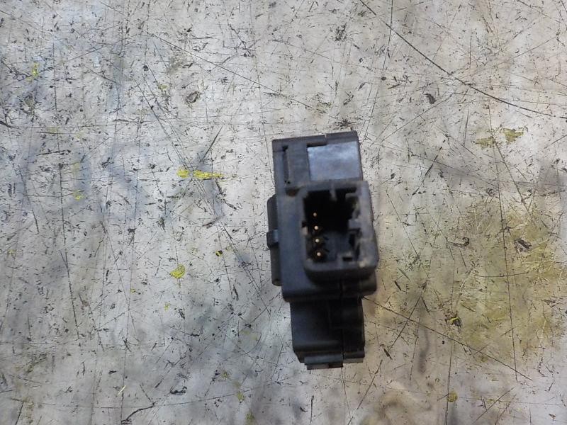 Recambio de motor apertura trampillas climatizador para bmw serie 3 berlina (e90) 320d referencia OEM IAM 64119321034  