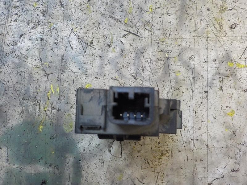 Recambio de motor apertura trampillas climatizador para bmw serie 3 berlina (e90) 320d referencia OEM IAM 64119321034  