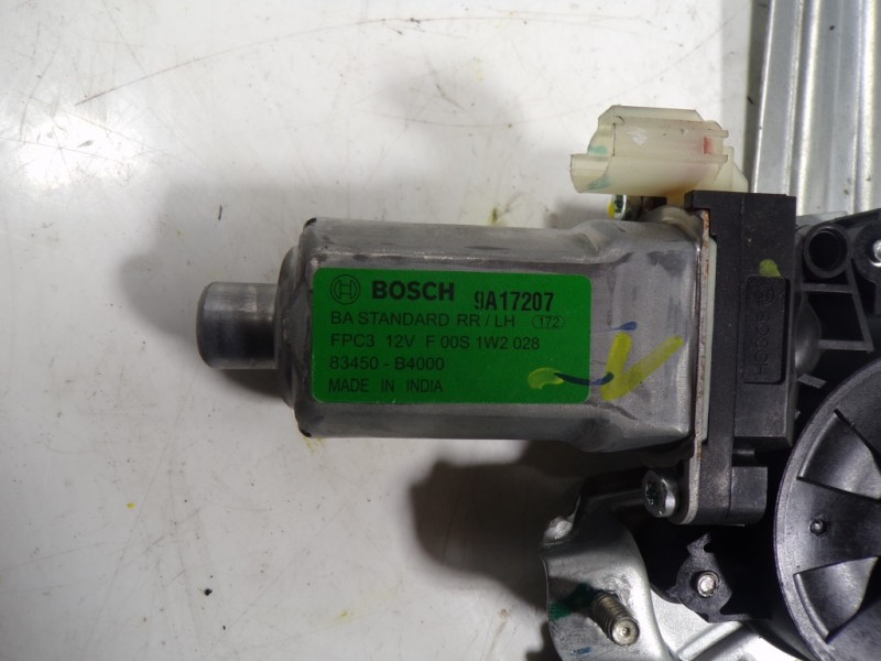 Recambio de elevalunas trasero izquierdo para hyundai i10 1.0 cat referencia OEM IAM 83403B9010 83450B4000 00S1W2028